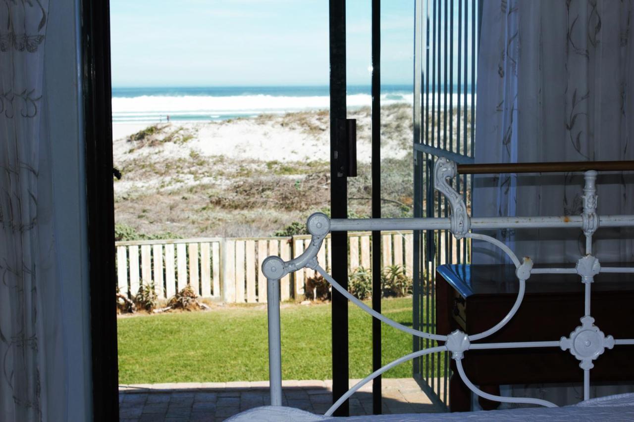 14 Penguin Place, Melkbosstrand Exterior photo
